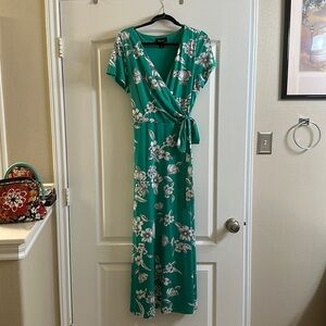 Green, Black and white, washed and only hung to dry